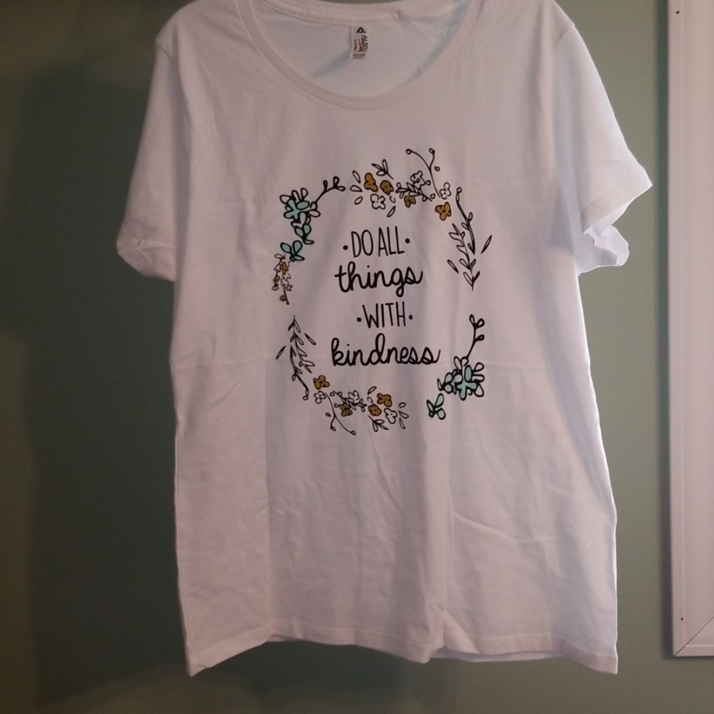 ⚘4 for $24⚘NWOT Missy XL tee shirt